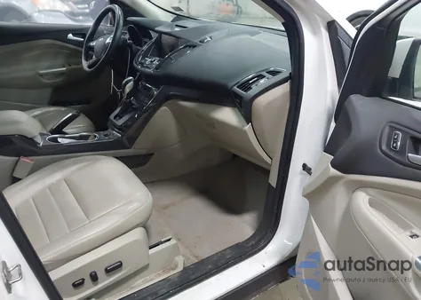 2015 Ford Escape Titanium z USA, uszkodzony, nr VIN 1FMCU9JX2FUB90849